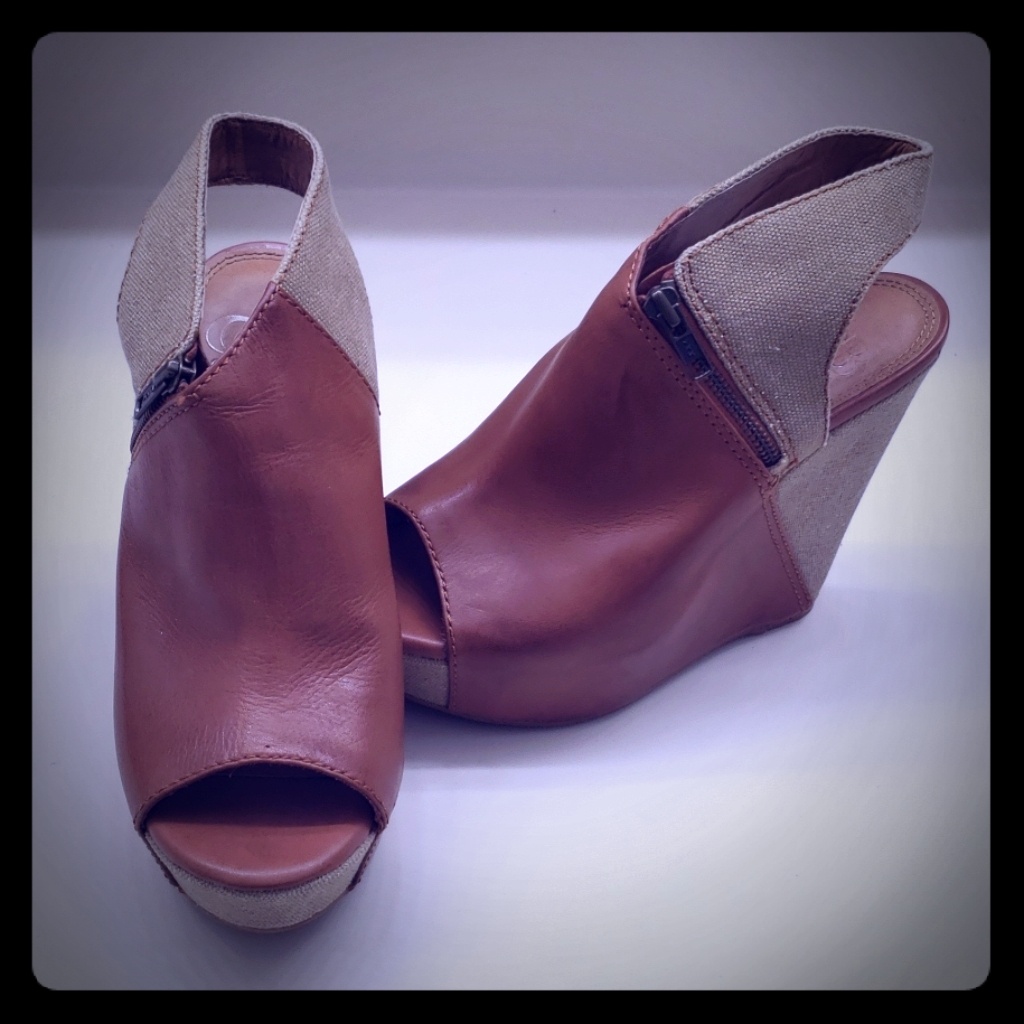 Gianni Bini Wedges